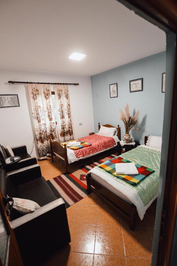 Bb Traditional Apartment Gjirokastra Zewnętrze zdjęcie