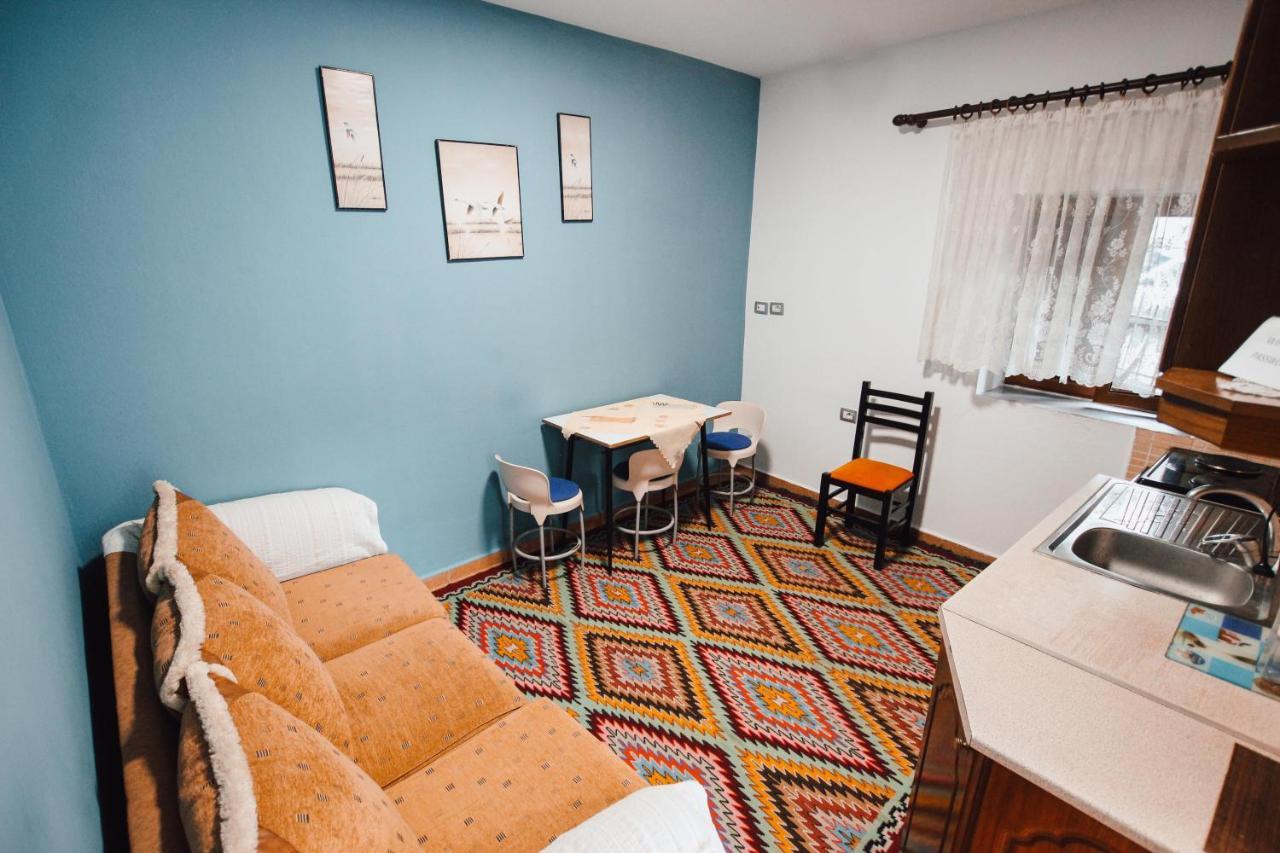 Bb Traditional Apartment Gjirokastra Zewnętrze zdjęcie