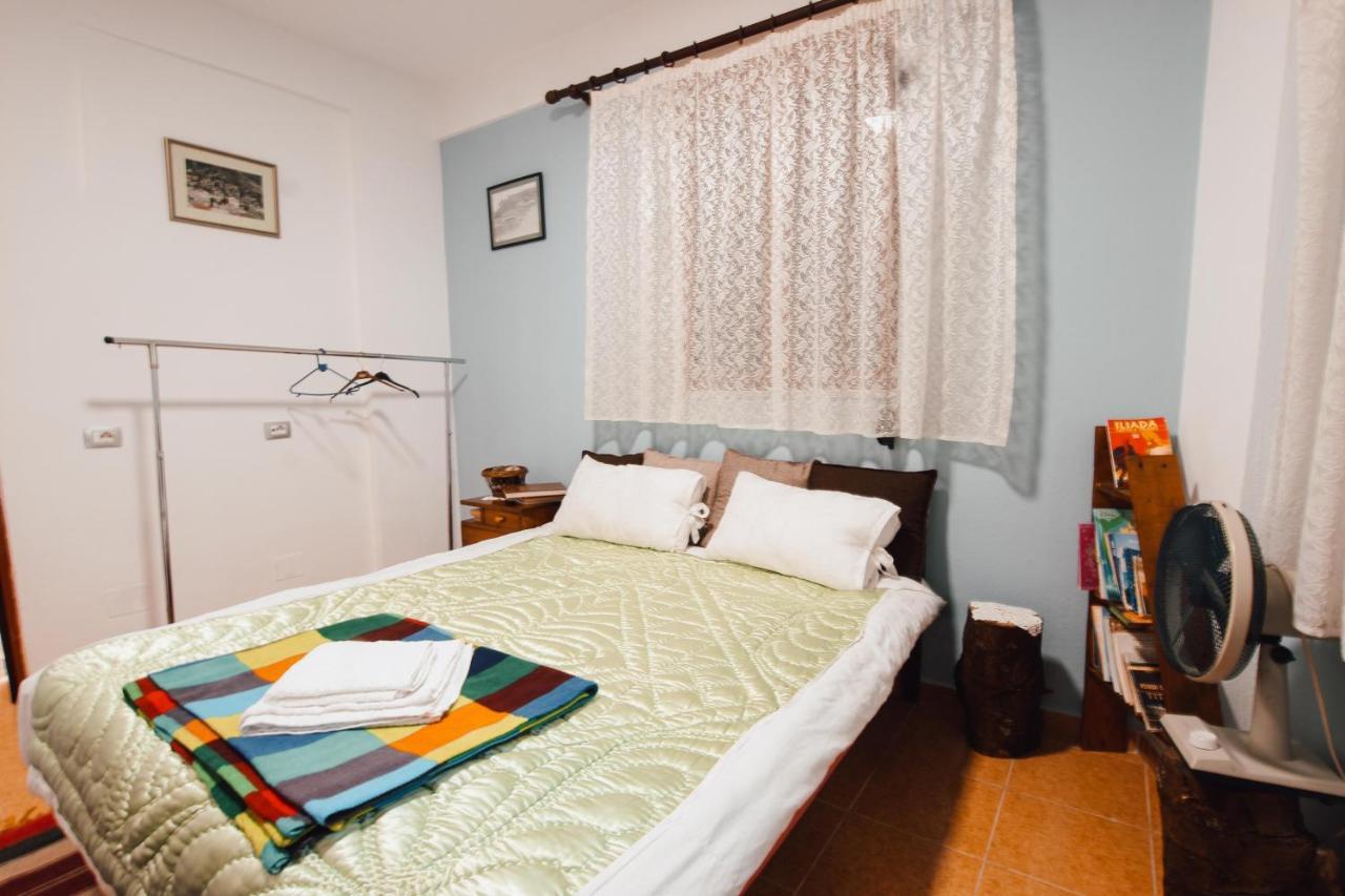 Bb Traditional Apartment Gjirokastra Zewnętrze zdjęcie