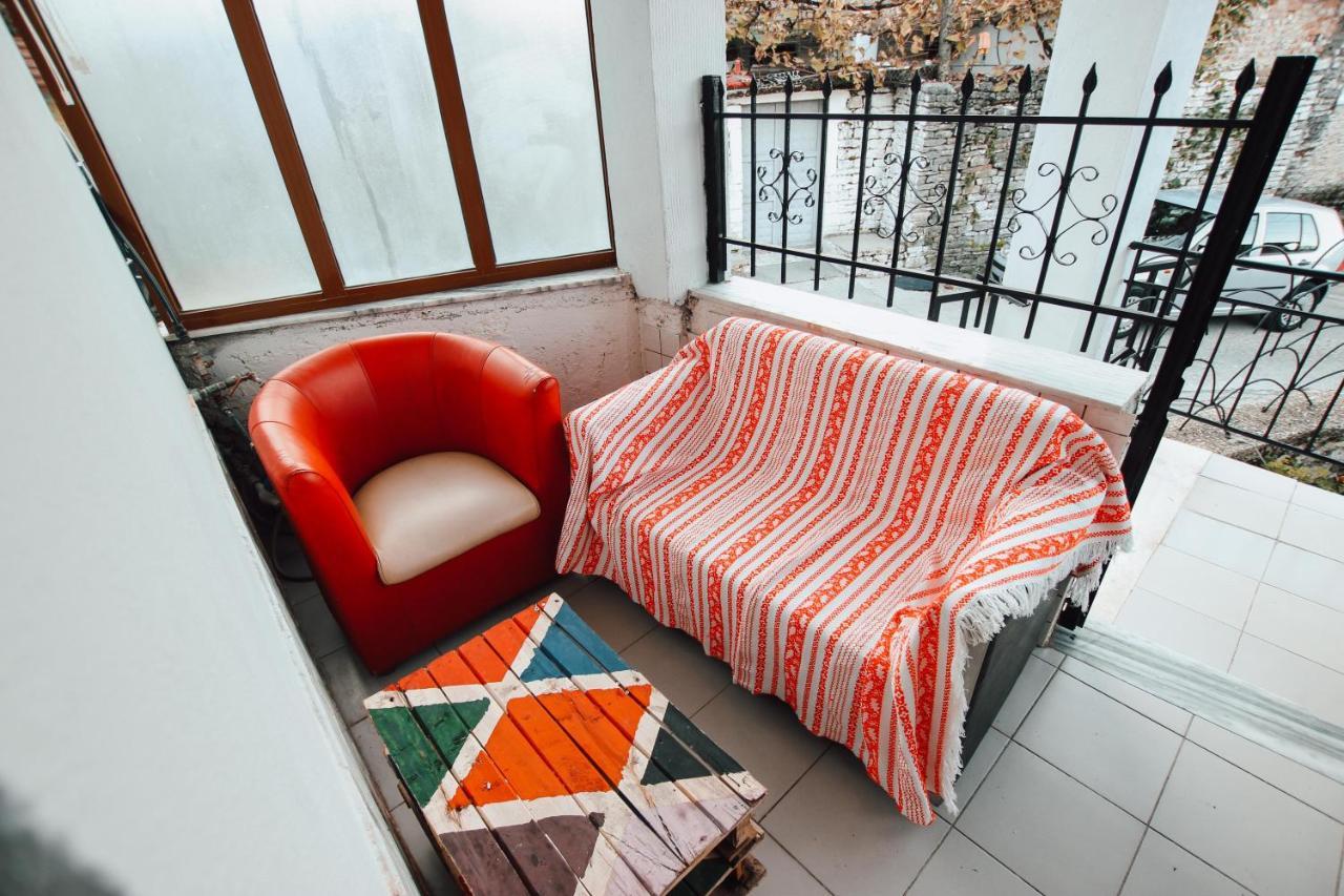 Bb Traditional Apartment Gjirokastra Zewnętrze zdjęcie